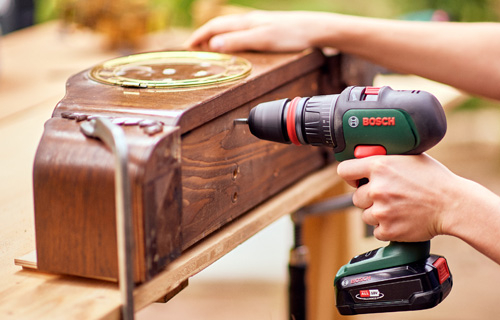 Schritt 3: Lüftungs- und  Entwässerungslöcher bohren