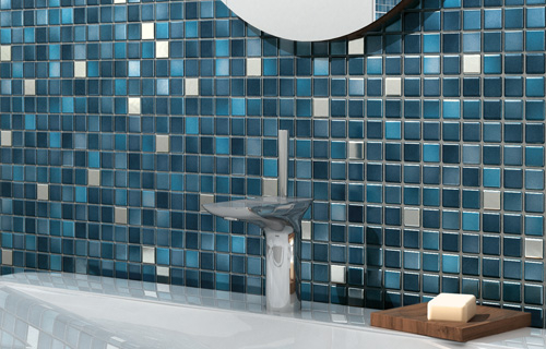 Mosaikfliesen am Waschbecken